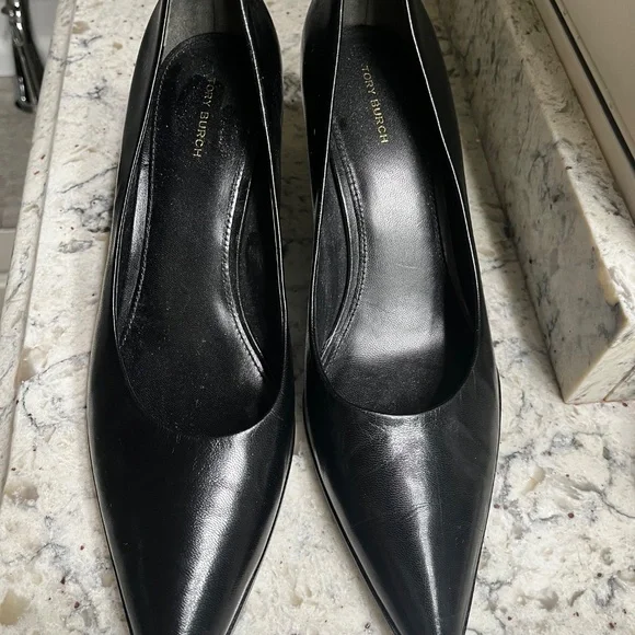 TORY BURCH BLACK PUMPS  SIZE 10 - Picture 3 of 6